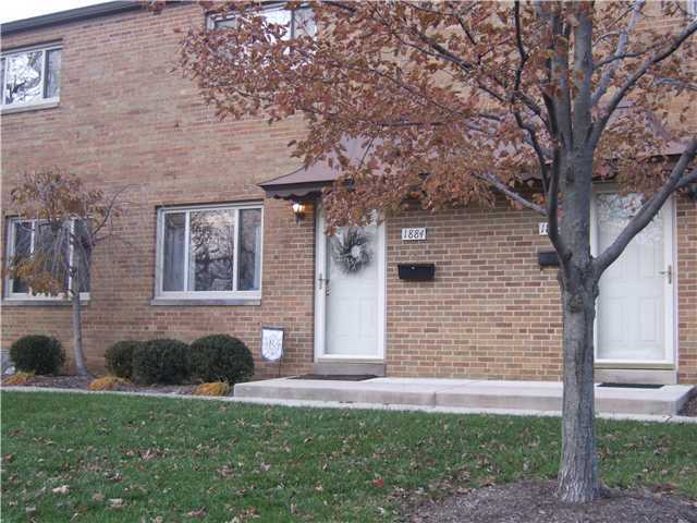 1884 Kentwell Road, Unit 1884 Columbus, OH 43221 - Photo 2 of 25