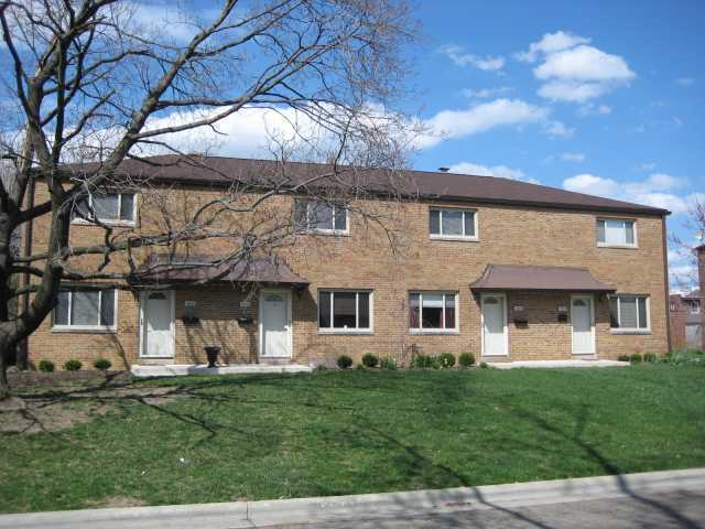 1884 Kentwell Road, Unit 1884 Columbus, OH 43221 - Photo 3 of 25