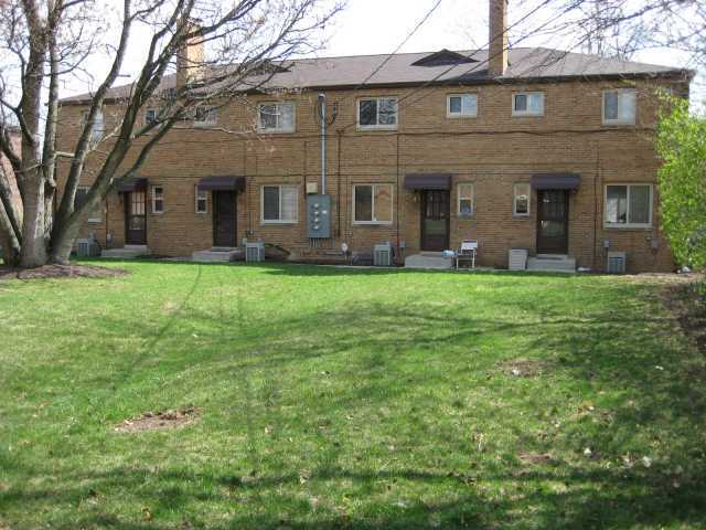 1884 Kentwell Road, Unit 1884 Columbus, OH 43221 - Photo 4 of 25