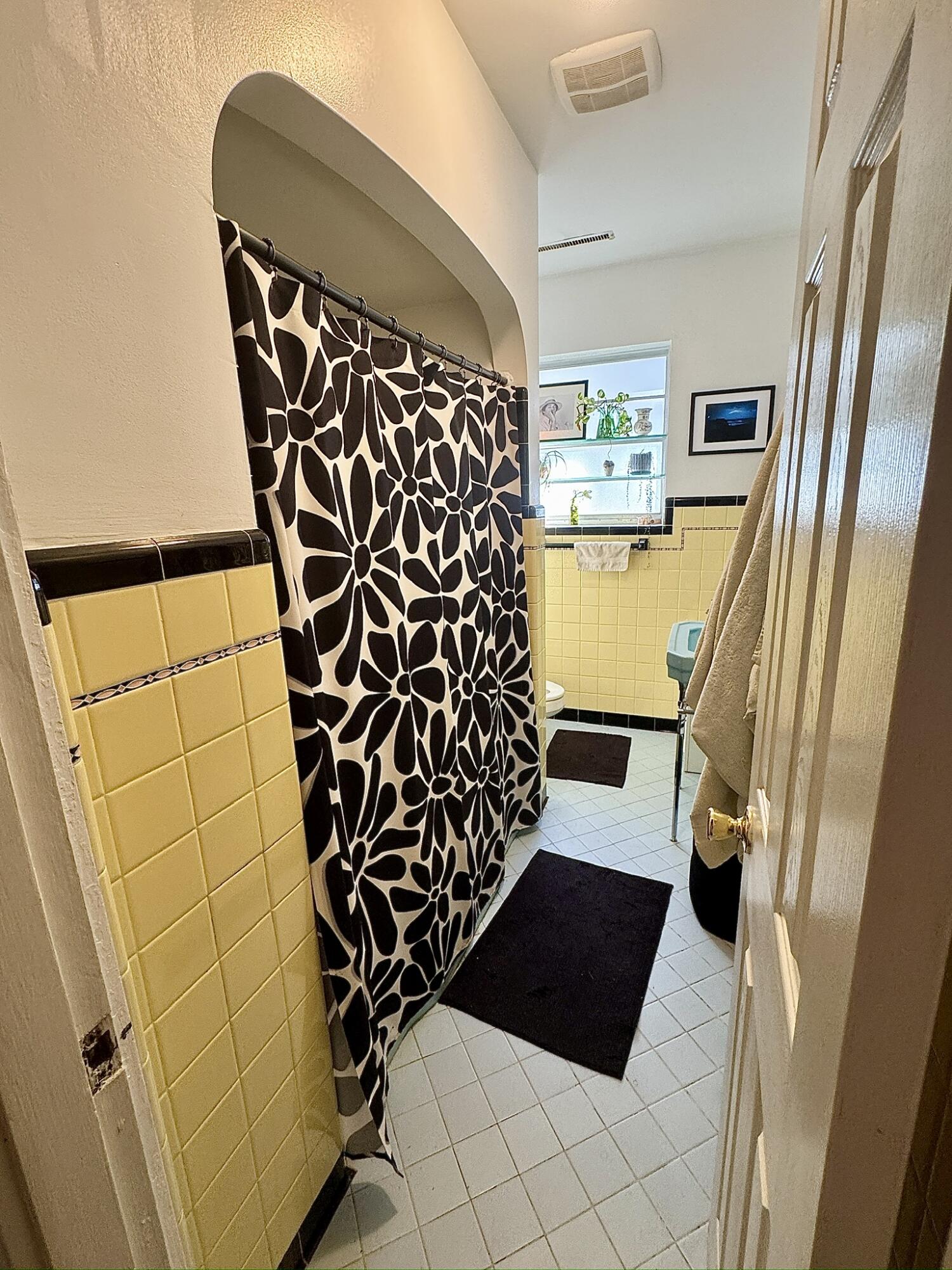 359 Howle Avenue Charleston, SC 29412 - Photo 21 of 30 8768E274-04B1-44D1-B8FD-0A307C0E1966_1_1