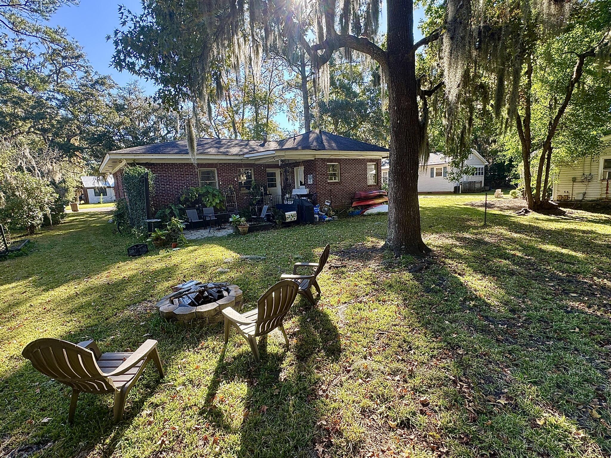 359 Howle Avenue Charleston, SC 29412 - Photo 28 of 30 669FAD7C-6776-443C-90CD-90975C344614_1_1