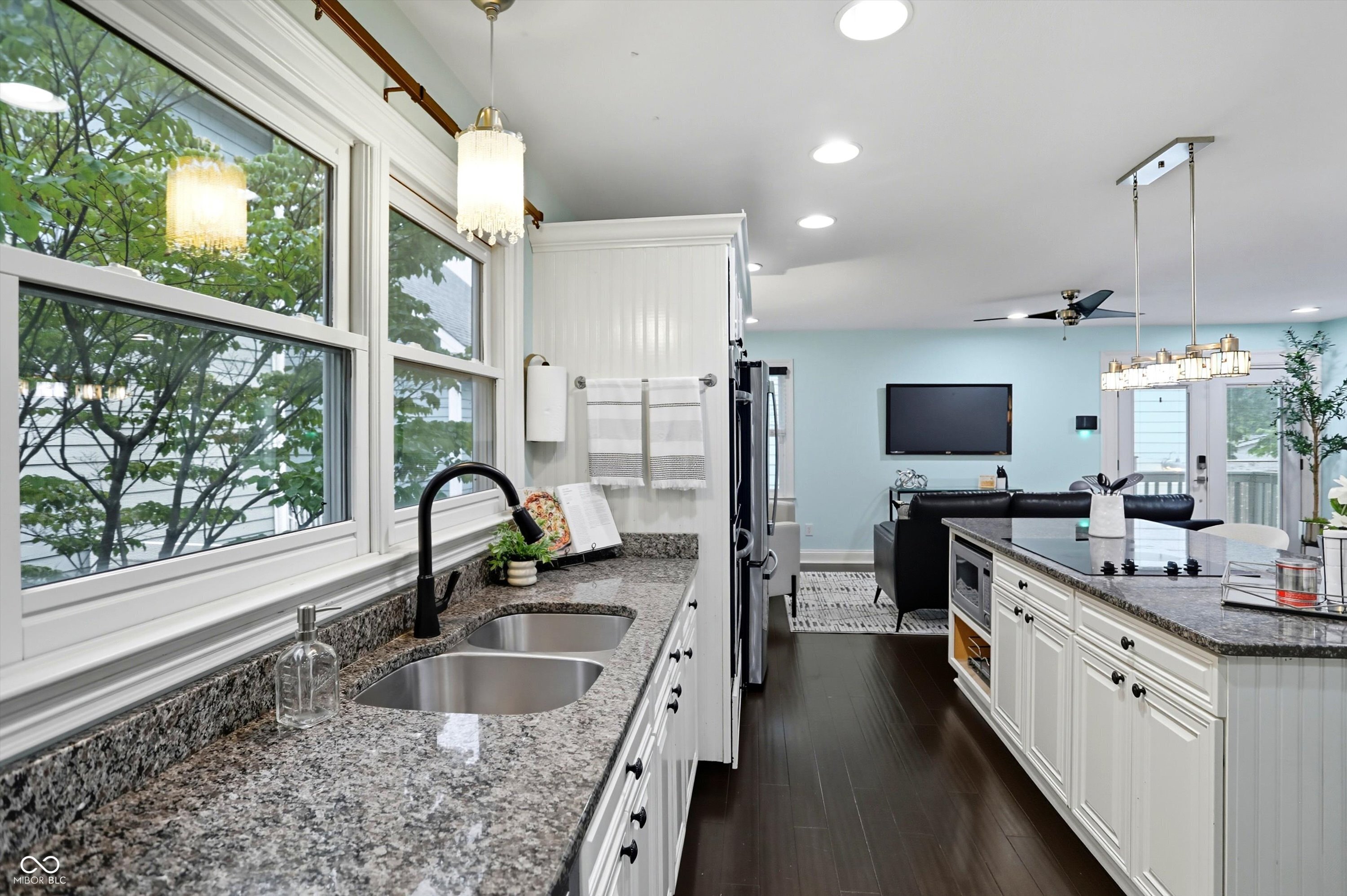 2009 Ruckle Street Indianapolis, IN 46202 - Photo 28 of 95