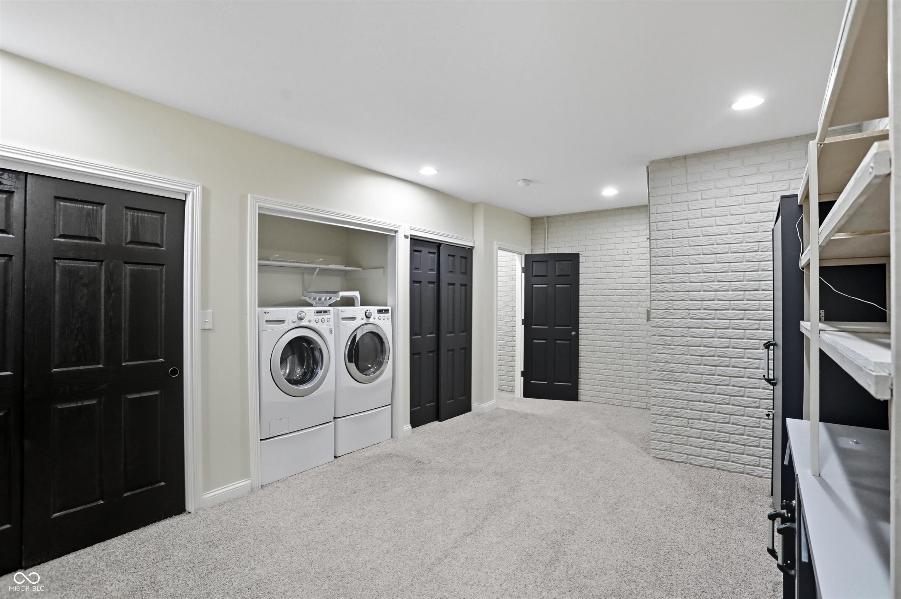 2009 Ruckle Street Indianapolis, IN 46202 - Photo 64 of 95