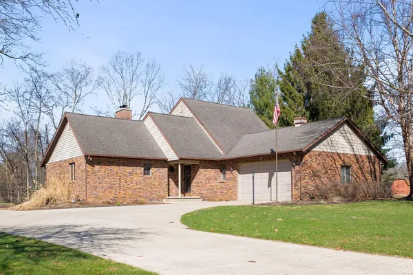 $439,900 | 2271 South Old Ditch Road, Warsaw, IN 46580