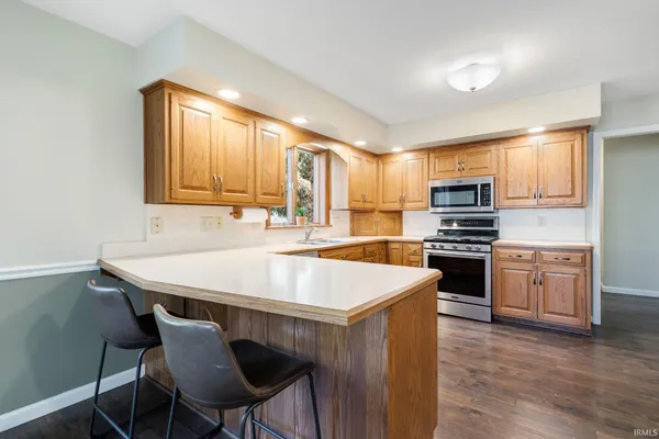 $439,900 | 2271 South Old Ditch Road, Warsaw, IN 46580