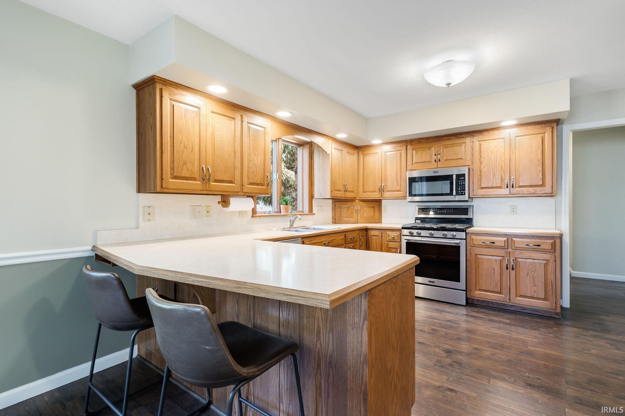 2271 South Old Ditch Road Warsaw, IN 46580 - Photo 11 of 34