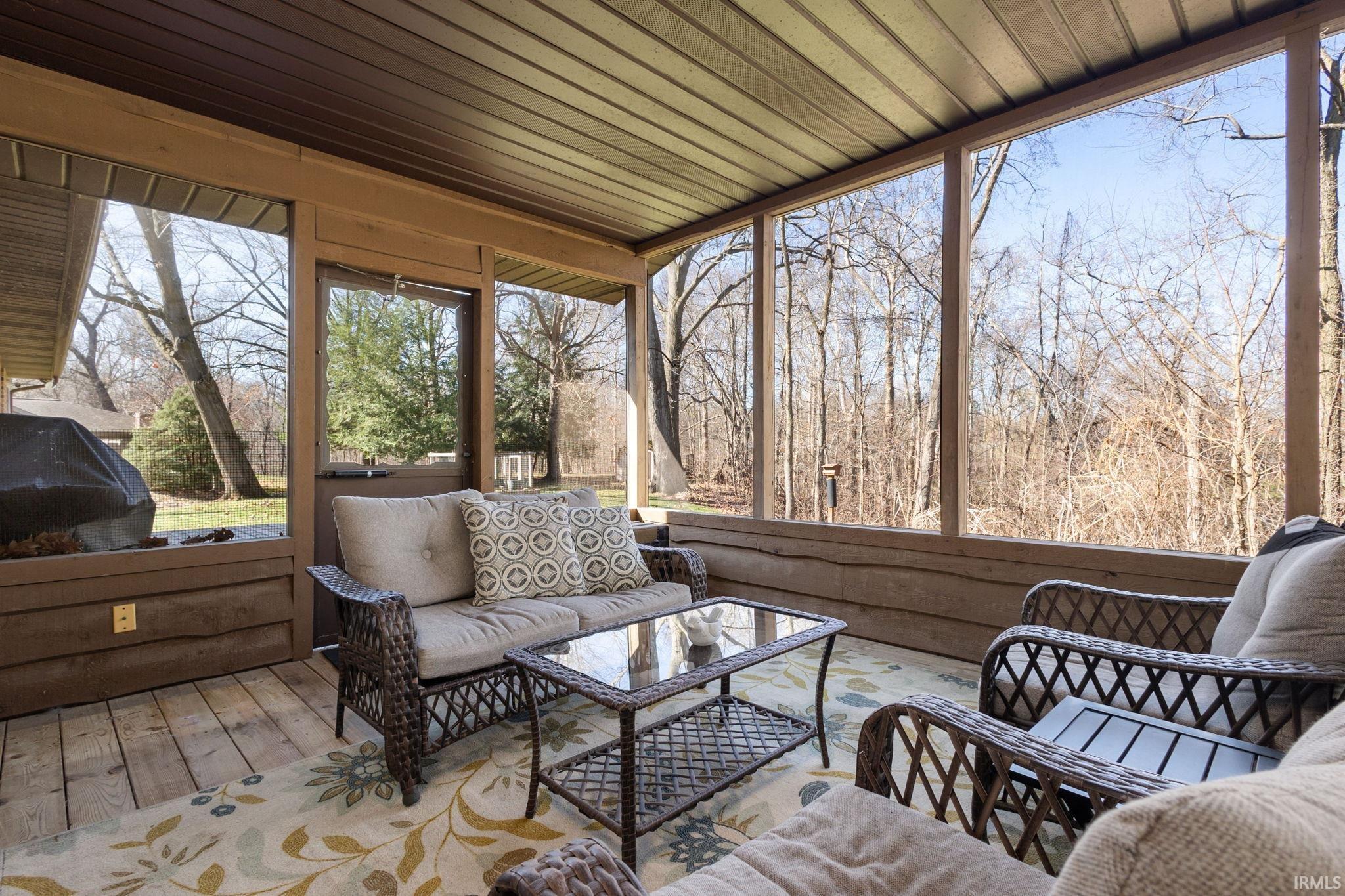 2271 South Old Ditch Road Warsaw, IN 46580 - Photo 12 of 34