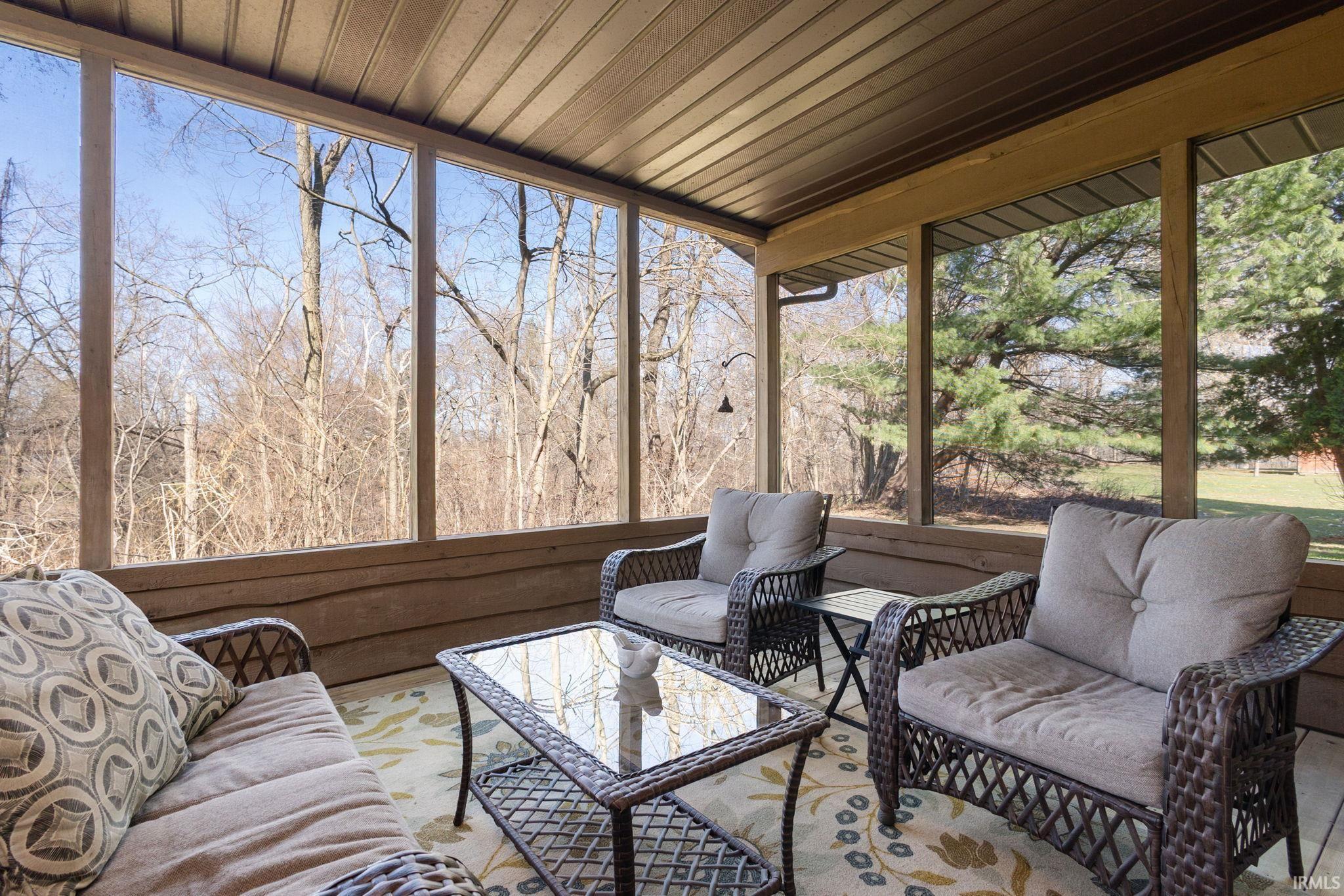 2271 South Old Ditch Road Warsaw, IN 46580 - Photo 13 of 34