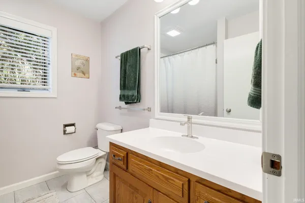 $439,900 | 2271 South Old Ditch Road, Warsaw, IN 46580