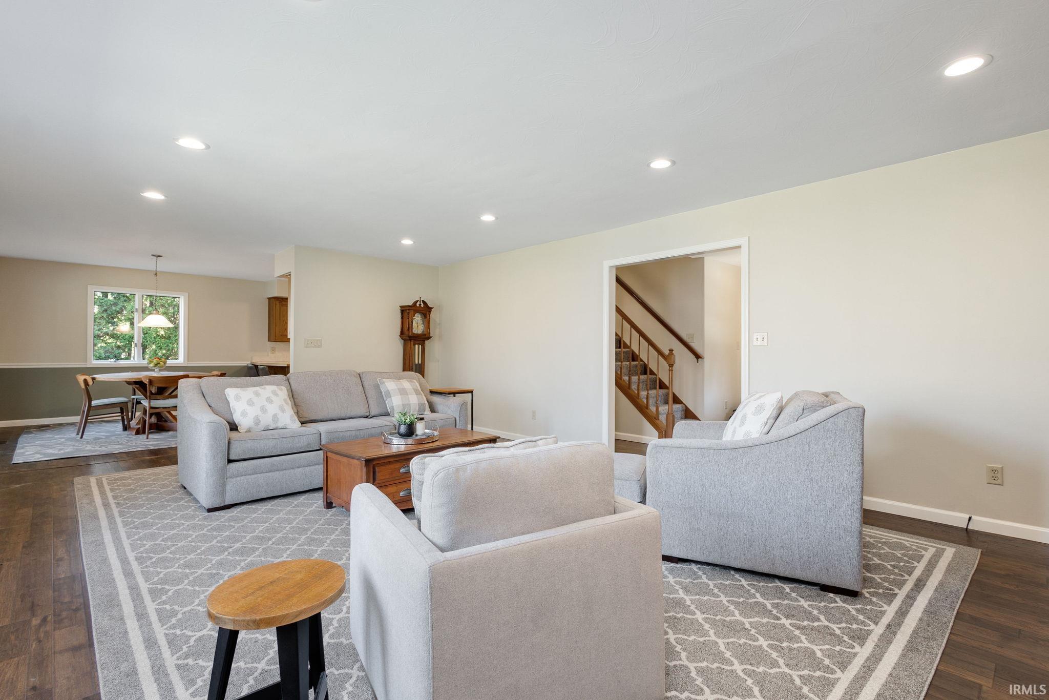 2271 South Old Ditch Road Warsaw, IN 46580 - Photo 6 of 34