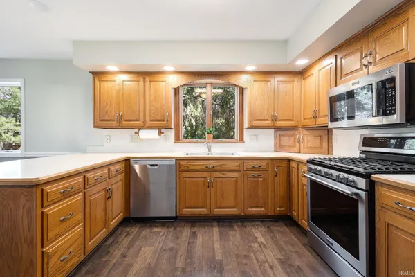 $439,900 | 2271 South Old Ditch Road, Warsaw, IN 46580