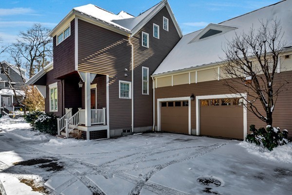 45 Salisbury Road, Unit 1 Newton, MA 02458 - Photo 3 of 25 Gallery Image 3
