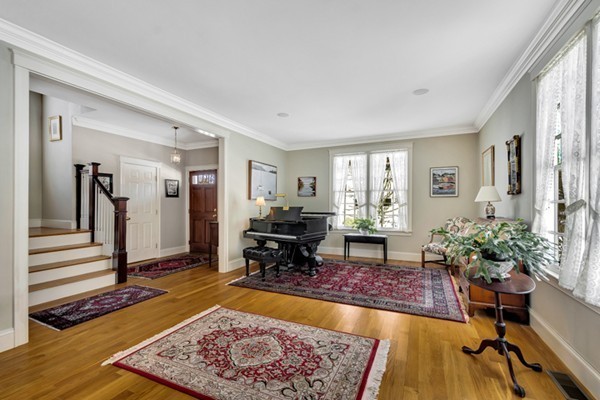 45 Salisbury Road, Unit 1 Newton, MA 02458 - Photo 4 of 25 Gallery Image 4