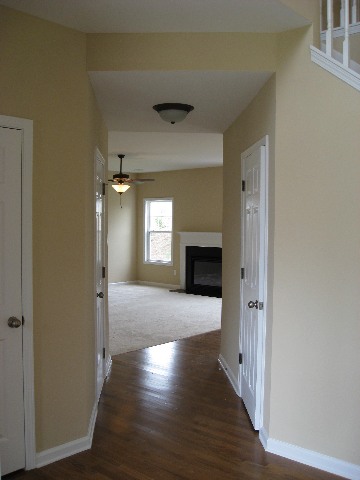 31 Buckhannon Road Greenville, SC 29607 - Photo 3 of 11 Gallery Image 3