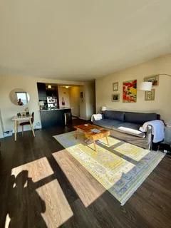 $2,100 | 2909 North Sheridan Road, Unit 1212, Chicago, IL 60657