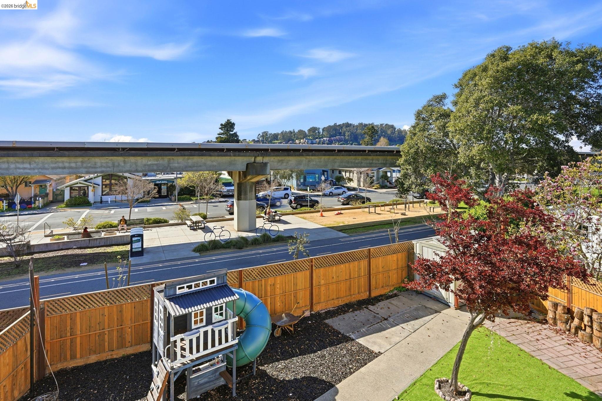 840 Key Rte Boulevard Albany, CA 94706 - Photo 43 of 43 Drone / aerial view