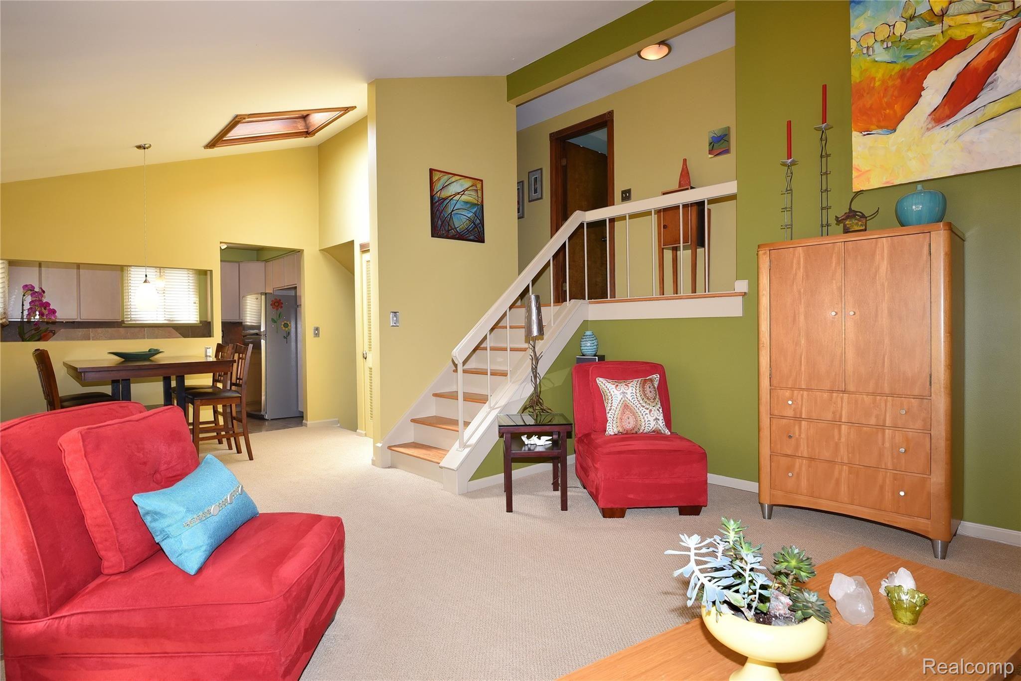 1377 Maple Drive Rochester, MI 48307 - Photo 9 of 42 1377 Maple Drive_09.JPG