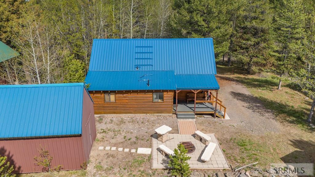 4043 Kiowa Road Island Park, ID 83429 - Photo 7 of 42