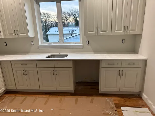 $1,489,888 | 556 Drumgoole Road East | Greenridge