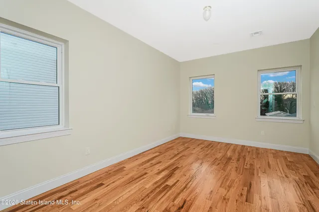 $1,489,888 | 556 Drumgoole Road East | Greenridge