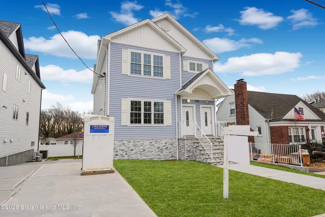 $1,489,888 | 556 Drumgoole Road East | Greenridge