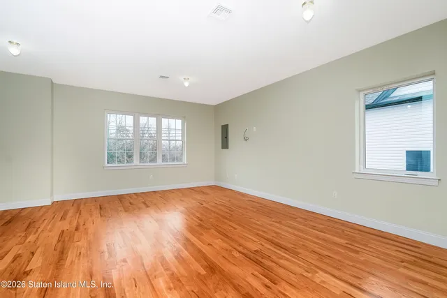 $1,489,888 | 556 Drumgoole Road East | Greenridge