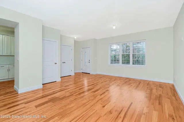 $1,489,888 | 556 Drumgoole Road East | Greenridge