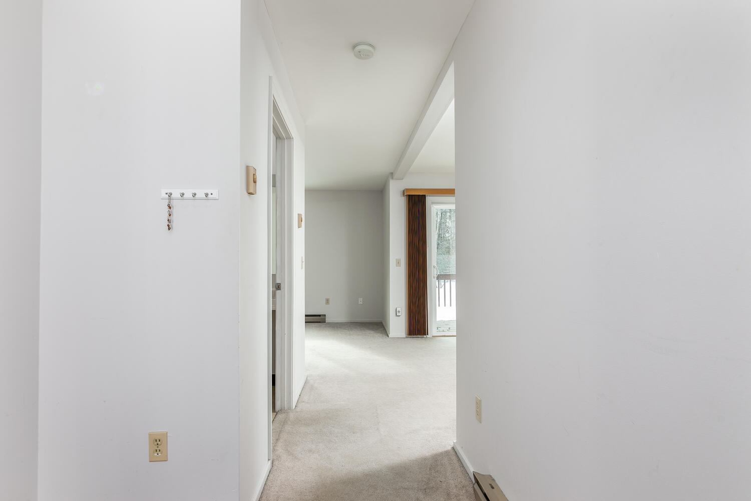 22 Linwood Road, Unit 22 Freeport, ME 04032 - Photo 5 of 37 22 Linwood Rd Freeport ME-large-005-009-