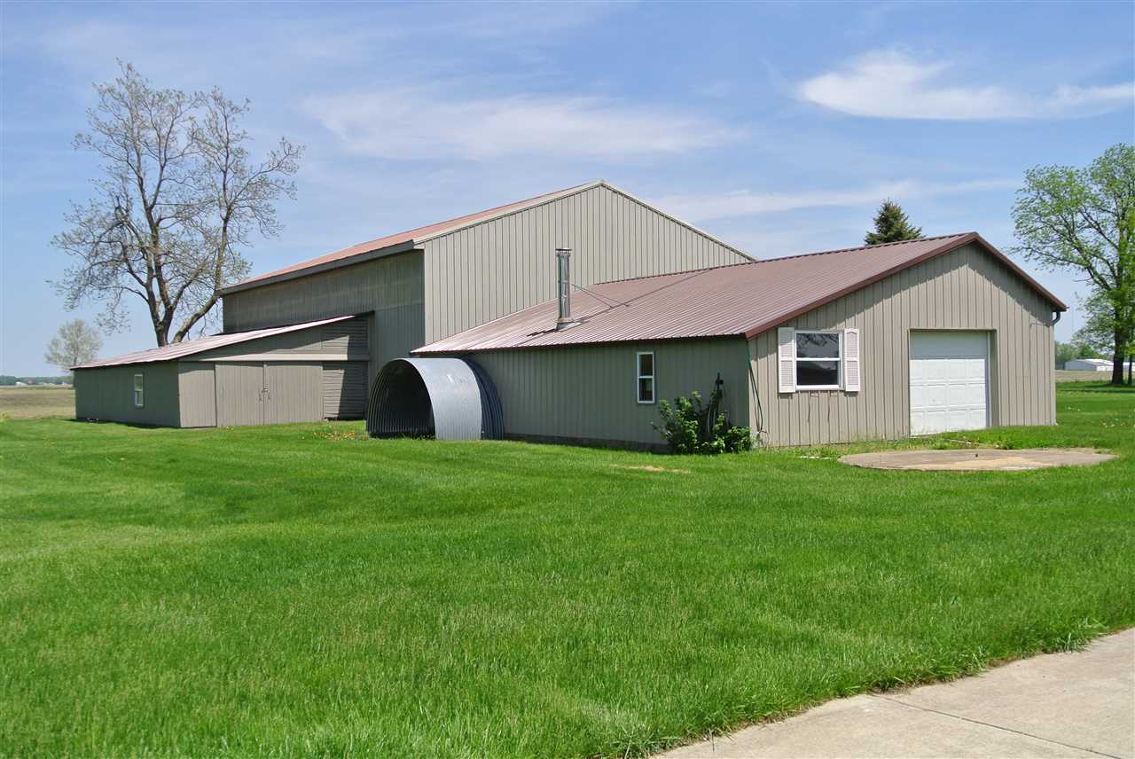 67101 Elm Road Bremen, IN 46506 - Photo 5 of 35 Gallery Image 5