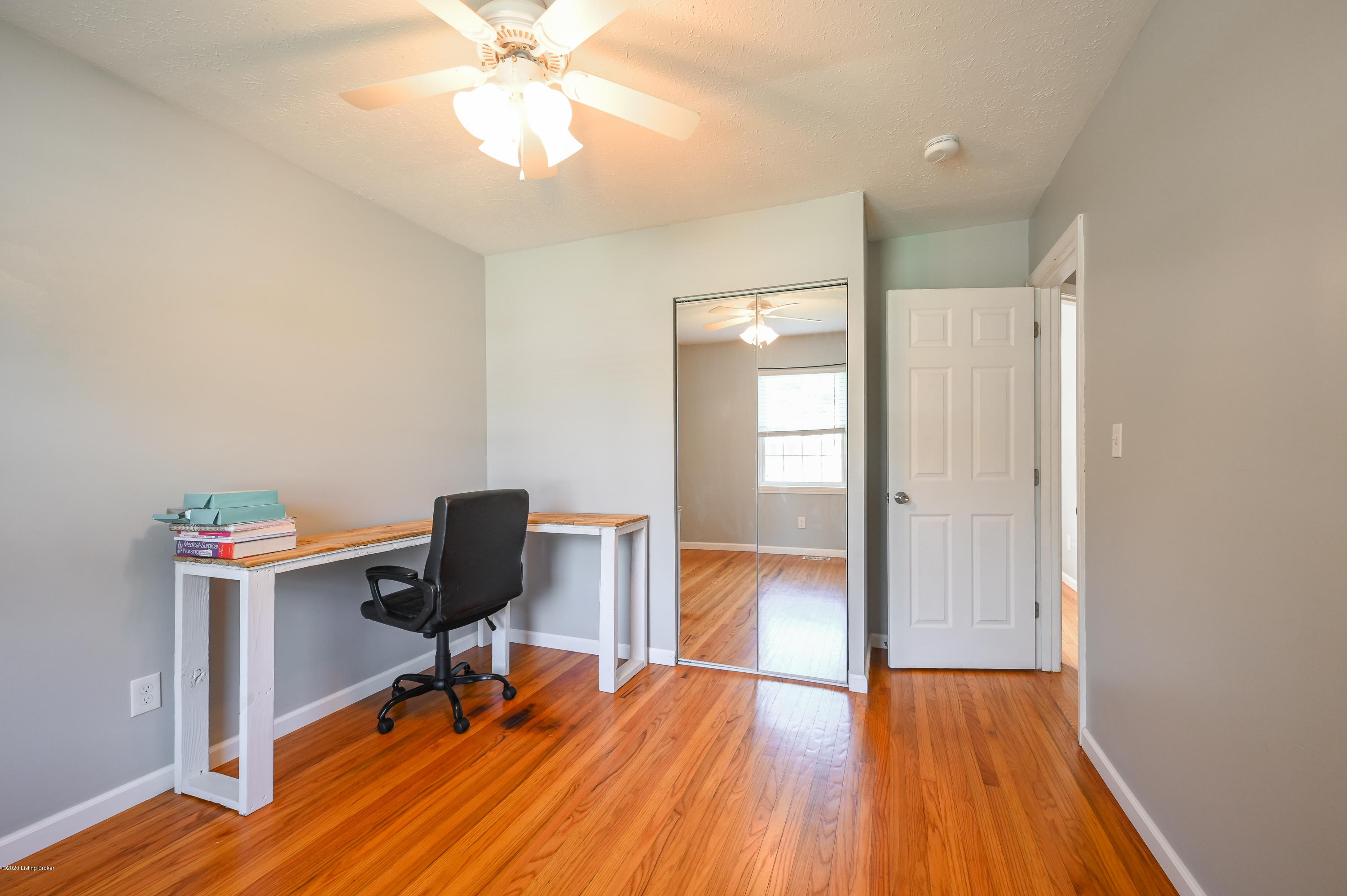 158 Overlook Road Louisville, KY 40229 - Photo 11 of 23 Bedroom 1