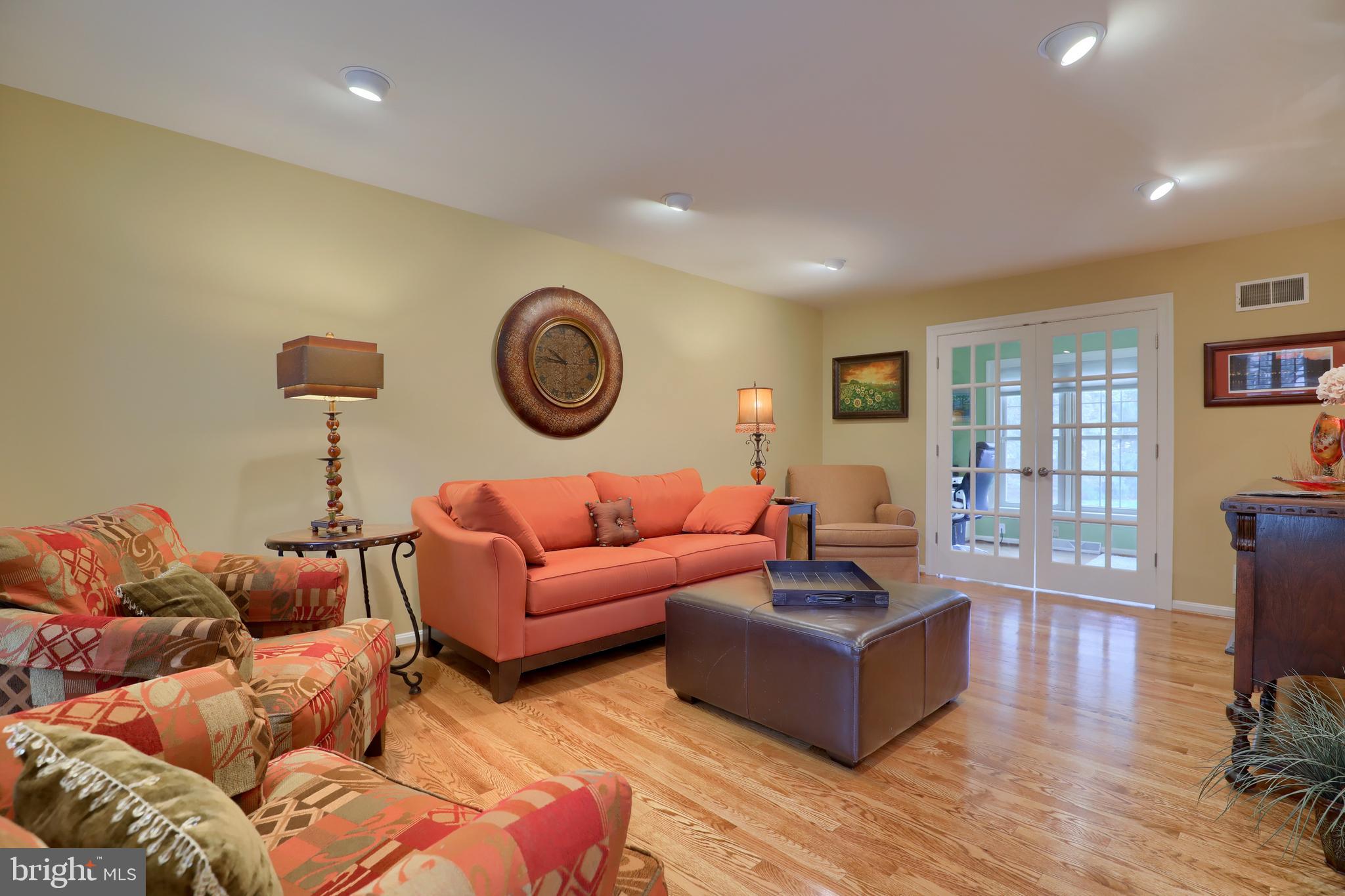 505 Randolph Drive Lititz, PA 17543 - Photo 9 of 64 Gallery Image 9