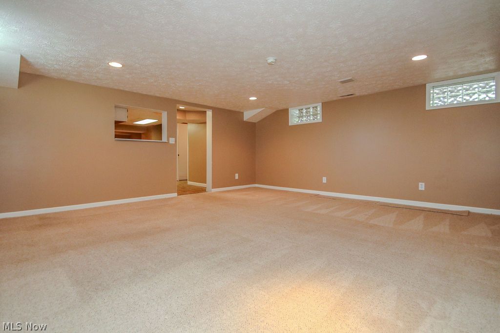 12433 Webster Road Strongsville, OH 44136 - Photo 47 of 50