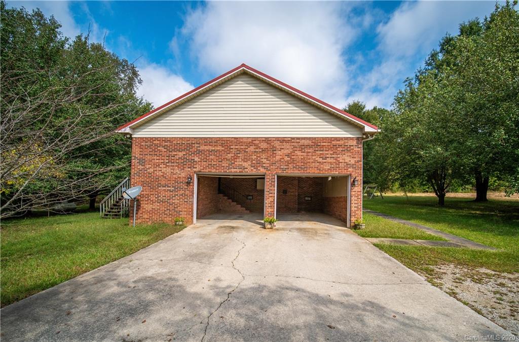 1074 Flamingo Road Lancaster, SC 29720 - Photo 5 of 17