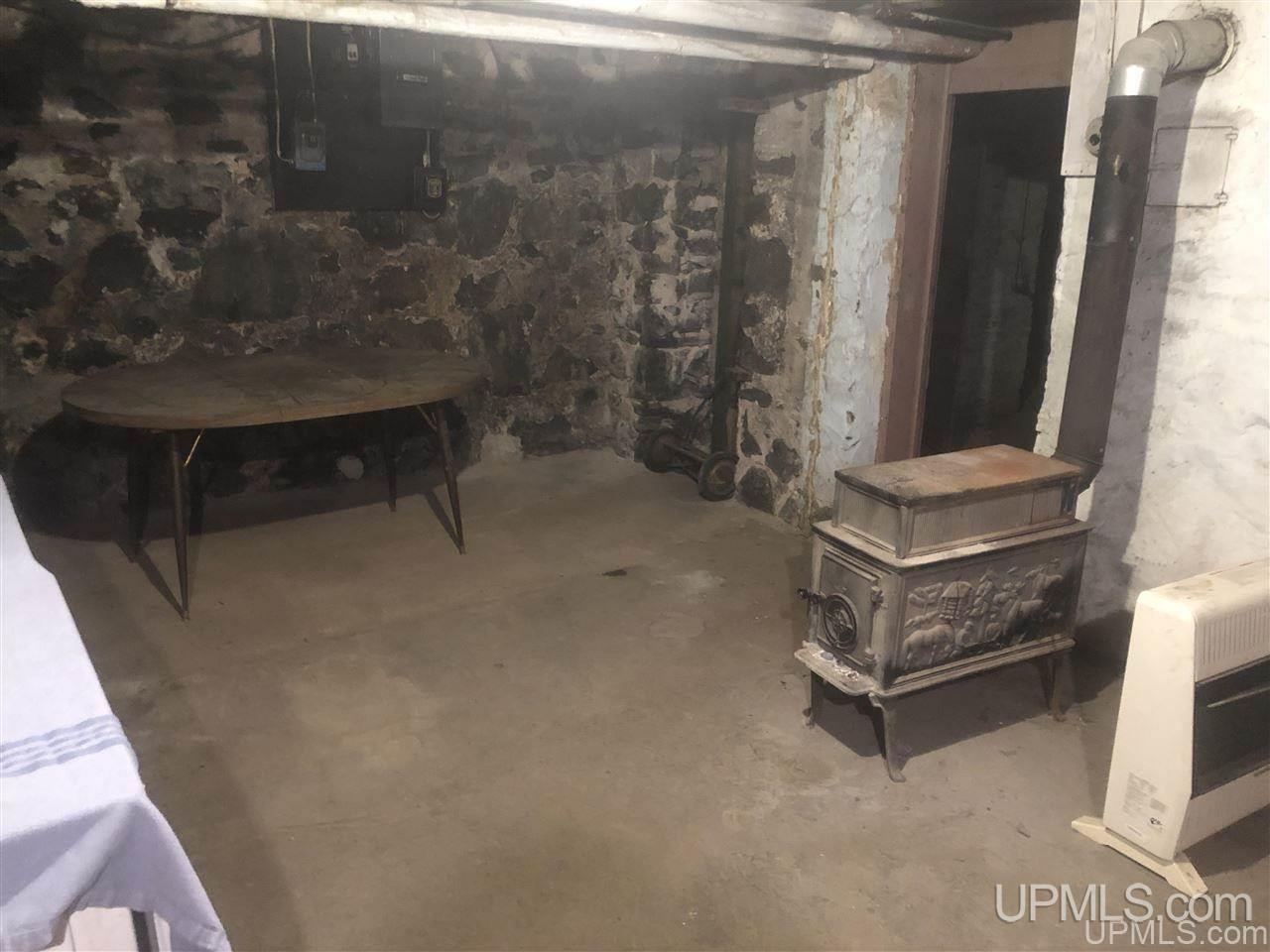 618 North 3rd Street Ishpeming, MI 49849 - Photo 35 of 38