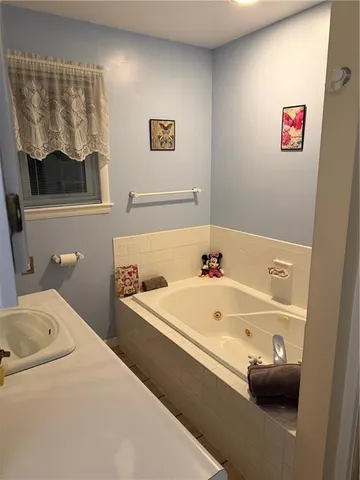 $249,900 | 3226 Jennifer Lane, Country Club, MO 64506