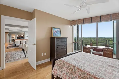 $849,000 | 700 Park Regency Place Northeast, Unit 1501, Atlanta, GA 30326