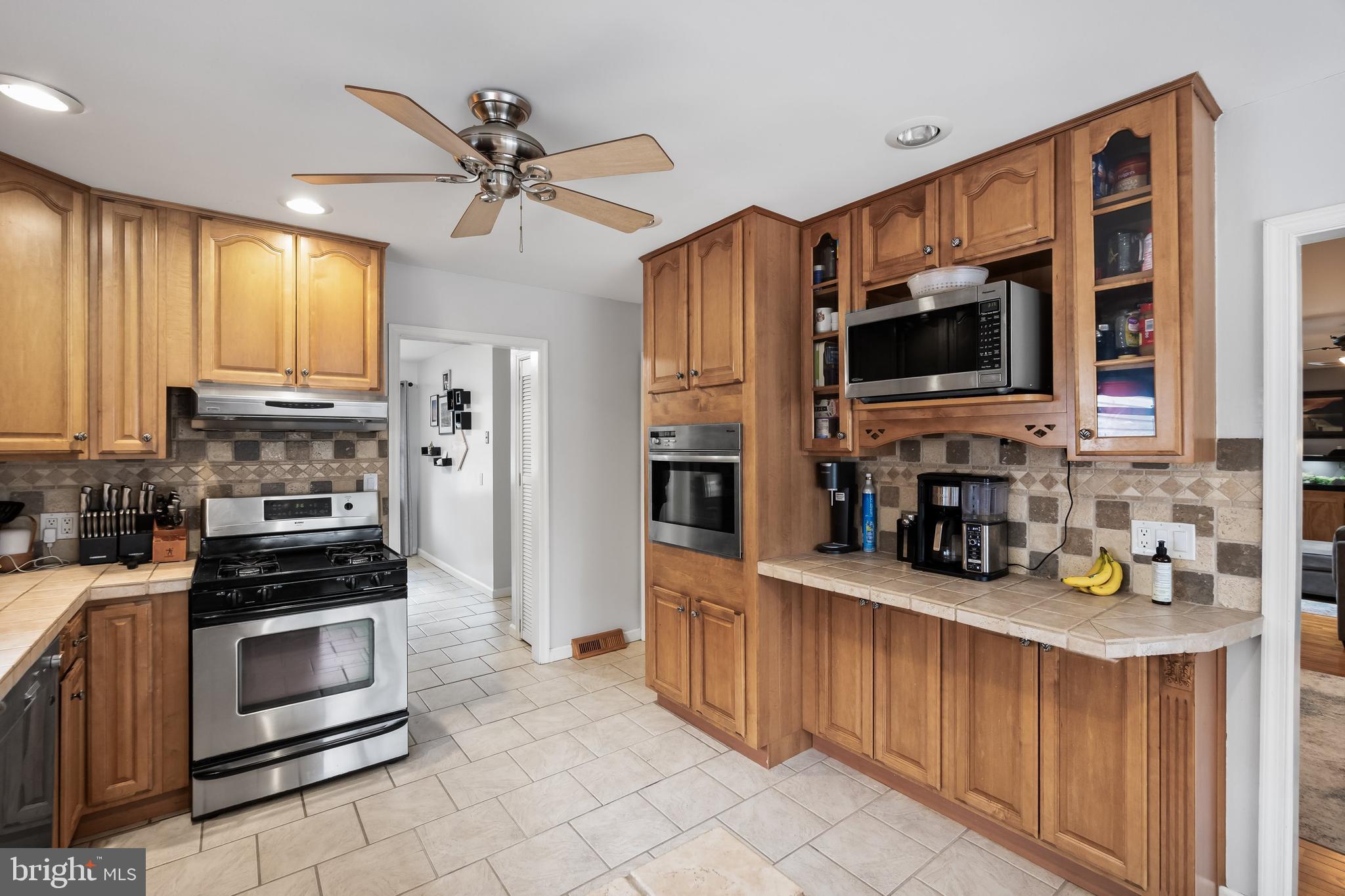 227 Tuckerton Road Medford, NJ 08055 - Photo 7 of 36 Kitchen w/Gas Stove