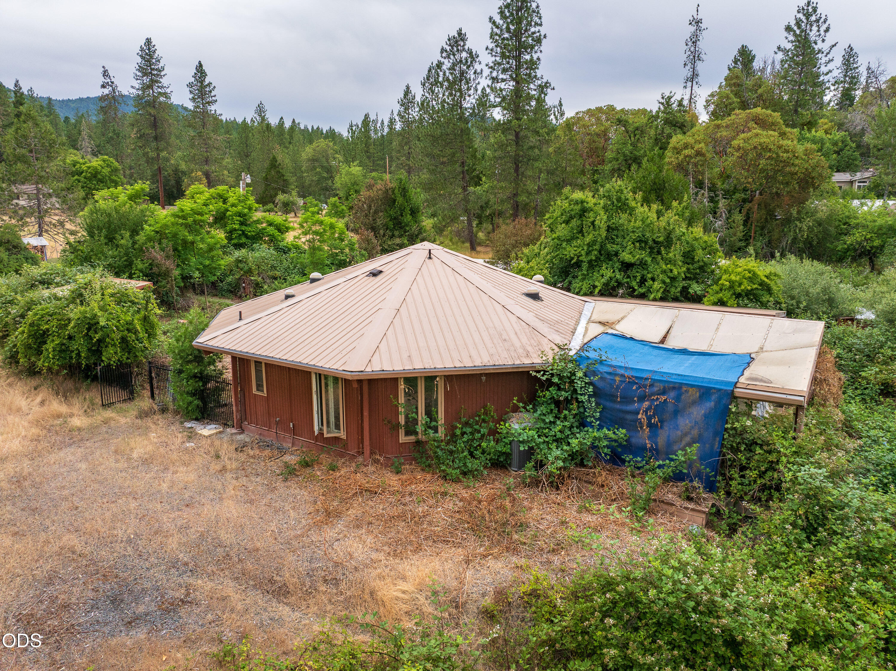 10216 West Evans Creek Road Rogue River, OR 97537 - Photo 7 of 39