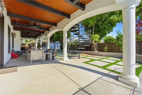 $1,399,999 | 3939 West Robinwood Court, Visalia, CA 93291