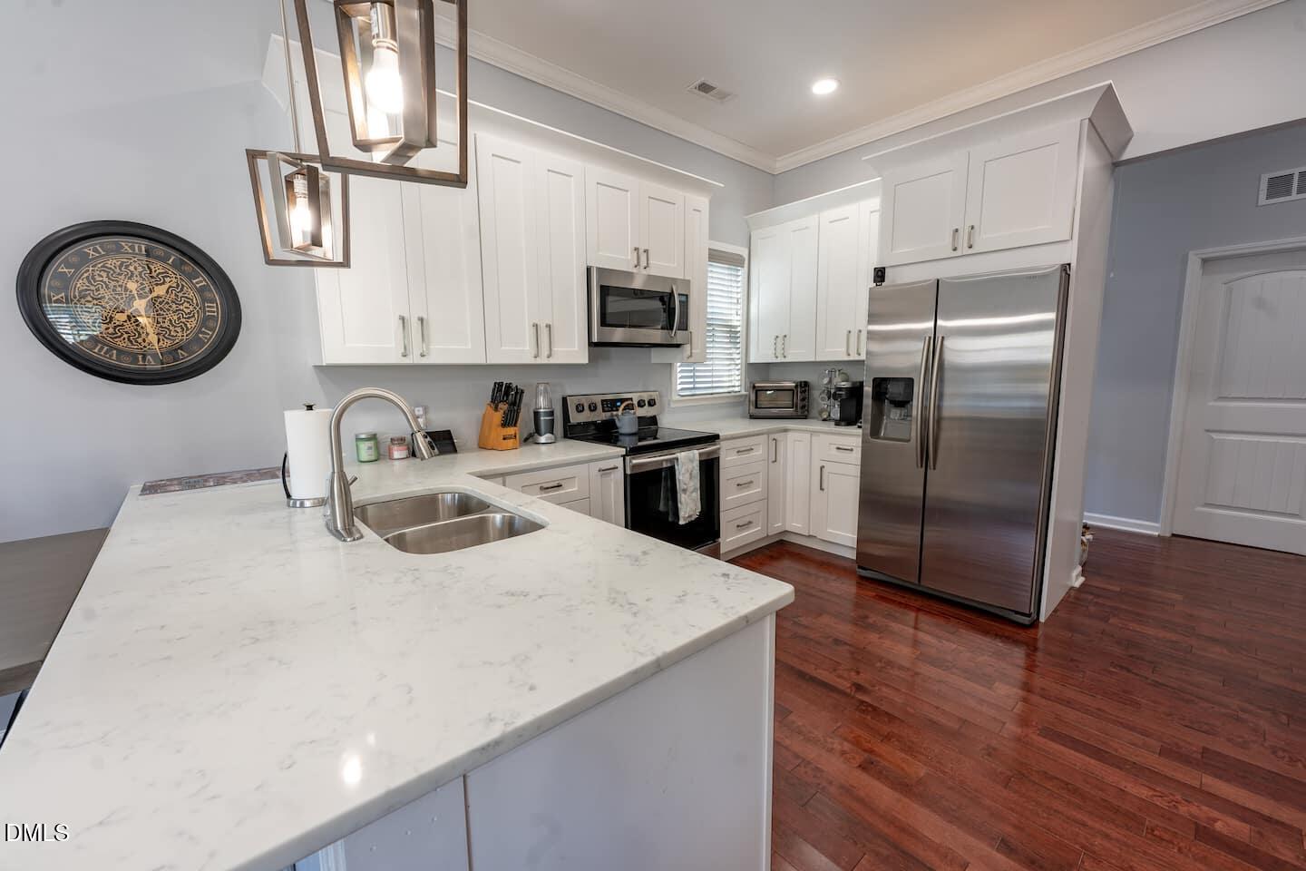 213 East South Street Raleigh, NC 27601 - Photo 3 of 13