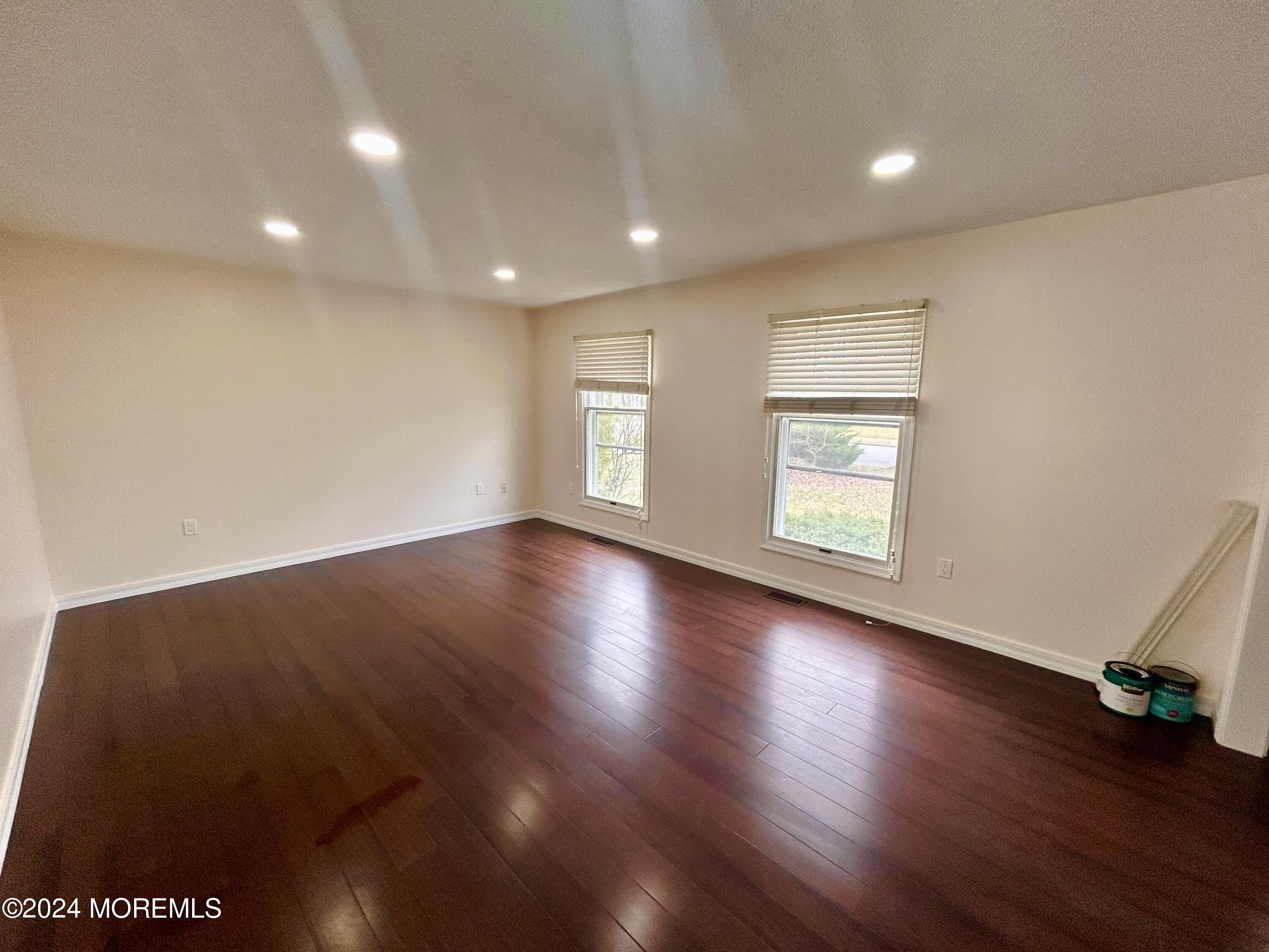 11 Hickory Hill Road Jackson, NJ 08527 - Photo 10 of 27 living room