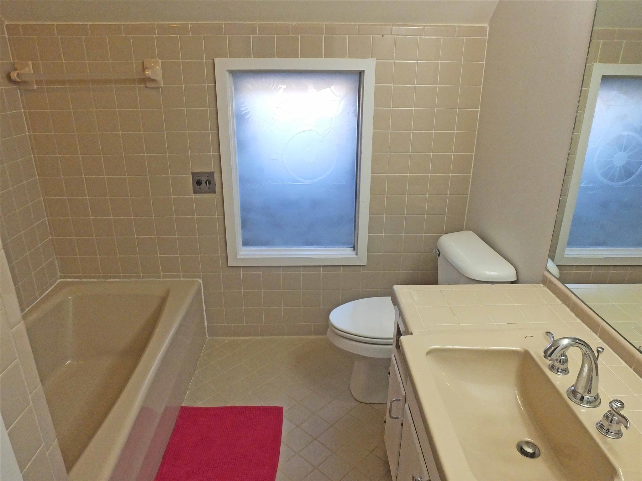 9575 Goose Branch Road Bon Aqua, TN 37025 - Photo 17 of 28 Upstairs Bathroom