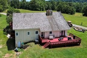 9575 Goose Branch Road Bon Aqua, TN 37025 - Photo 5 of 28 Back of house and deck