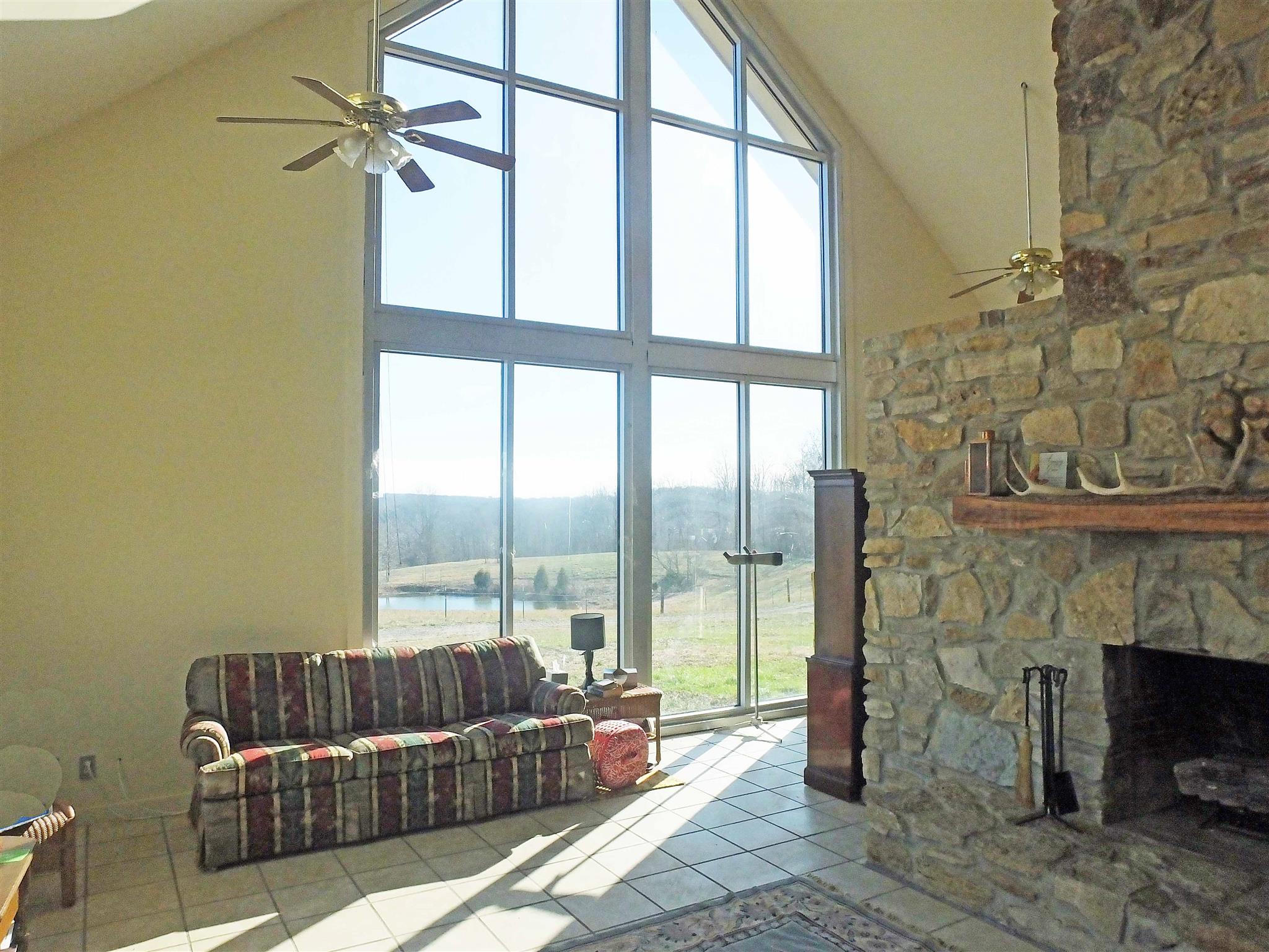 9575 Goose Branch Road Bon Aqua, TN 37025 - Photo 6 of 28 Living Room