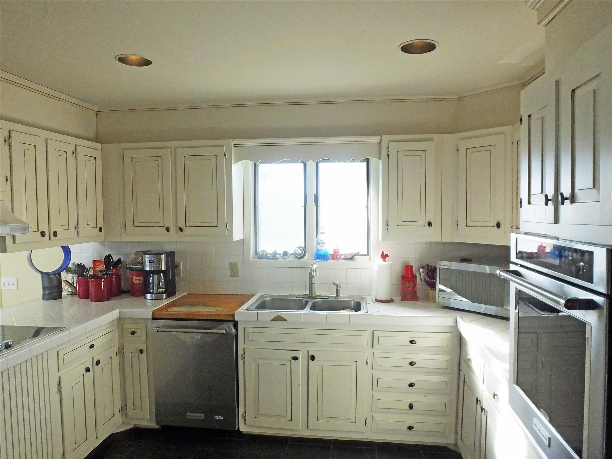 9575 Goose Branch Road Bon Aqua, TN 37025 - Photo 10 of 28 Kitchen
