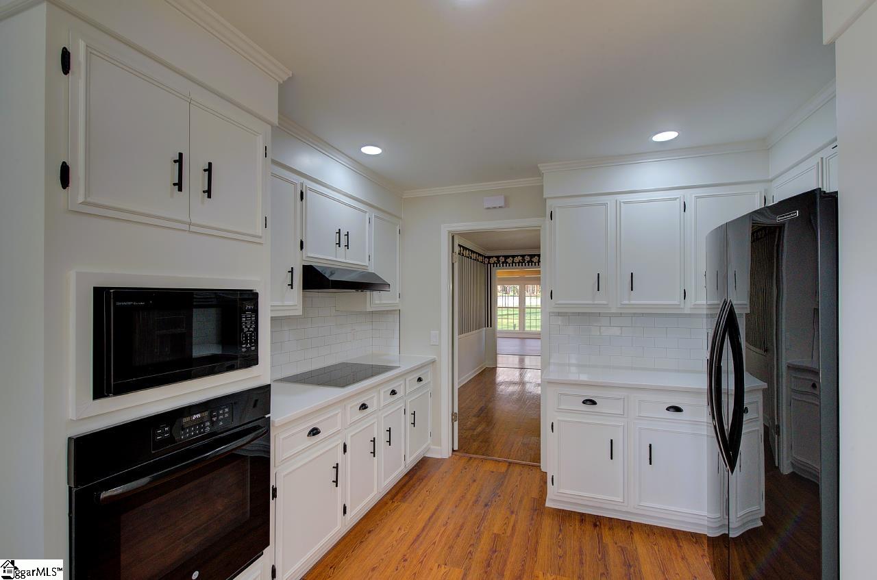 206 Stone Ridge Road Greer, SC 29650 - Photo 11 of 45