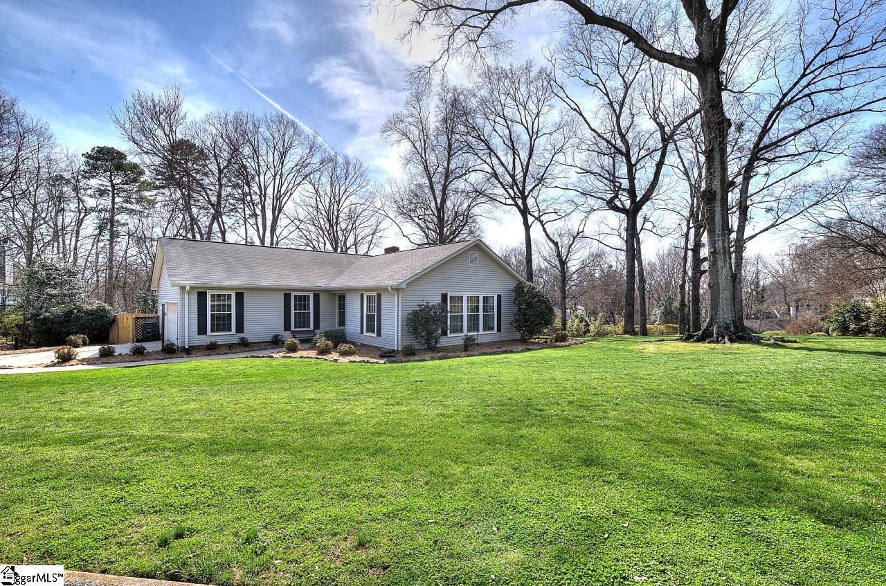 206 Stone Ridge Road Greer, SC 29650 - Photo 2 of 45