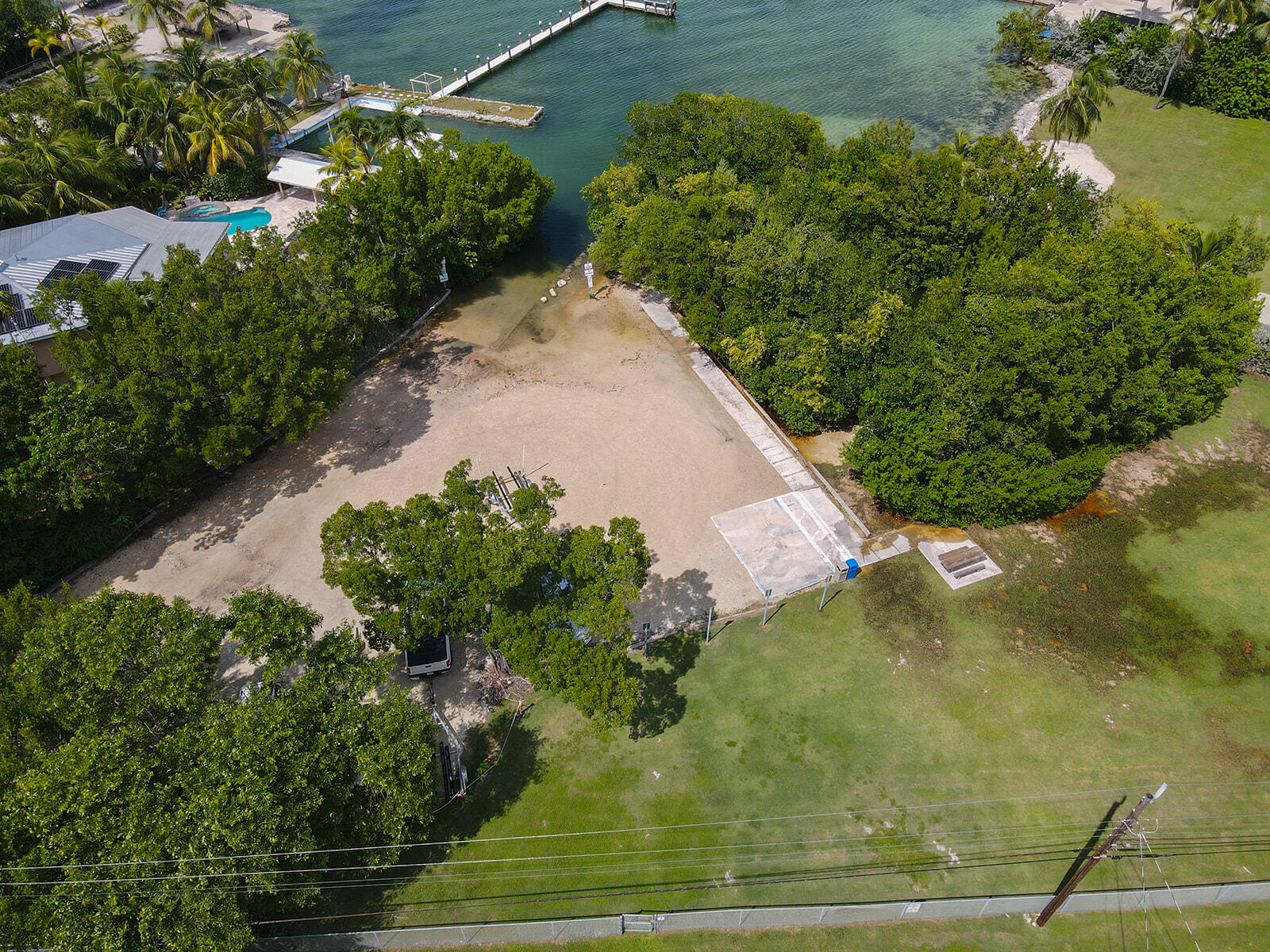 21 Sunset Road Key Largo, FL 33037 - Photo 117 of 121 a view of a garden