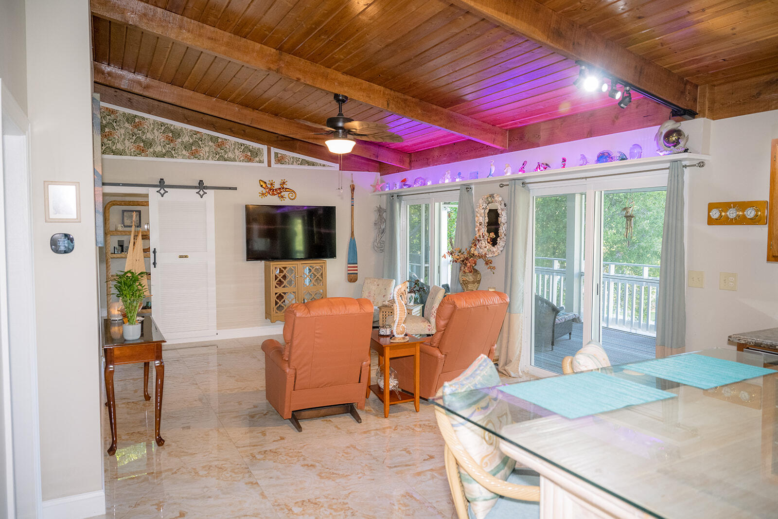 21 Sunset Road Key Largo, FL 33037 - Photo 21 of 121 a room with furniture and a flat screen tv