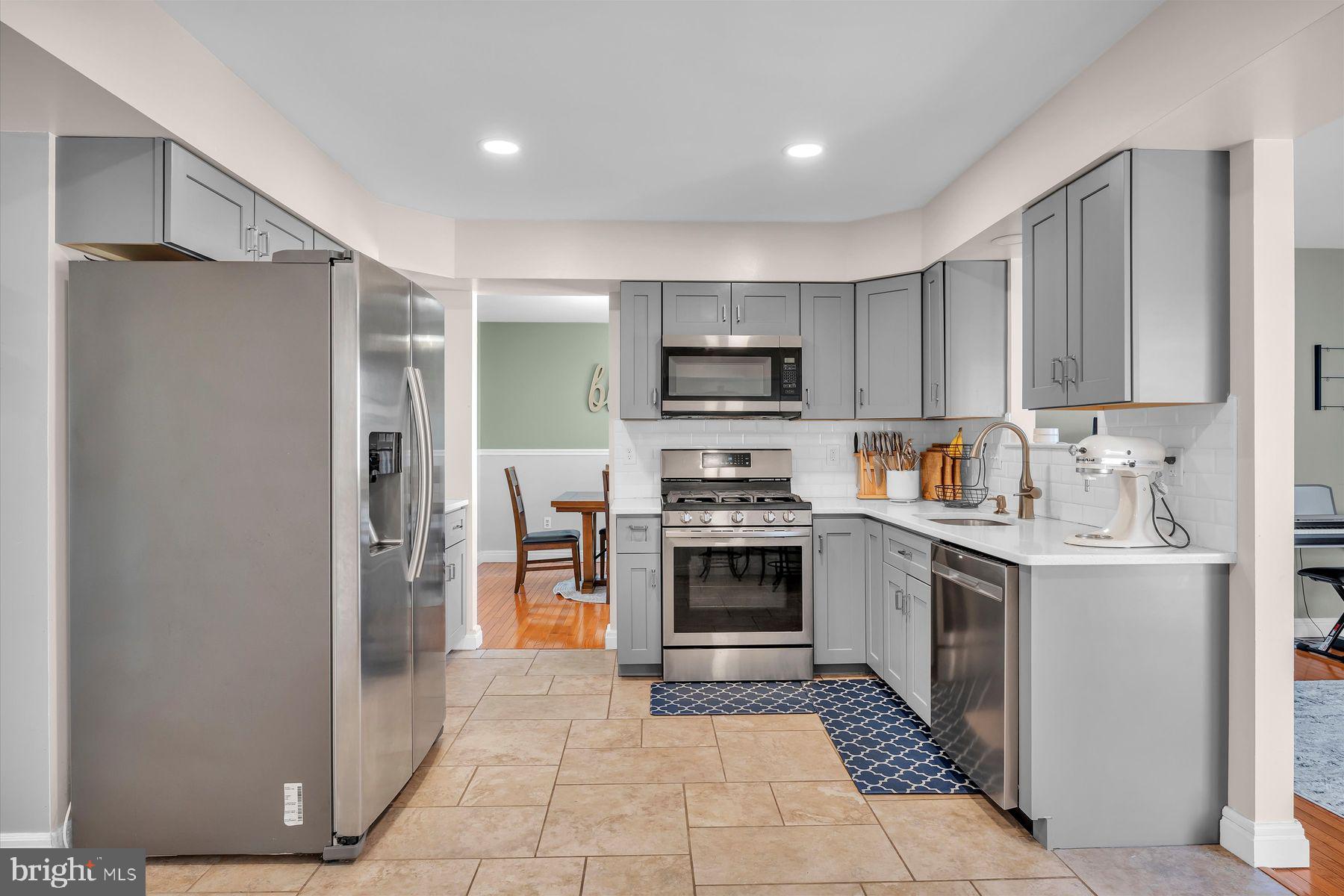 39 Country Club Road Pine Hill, NJ 08021 - Photo 11 of 29